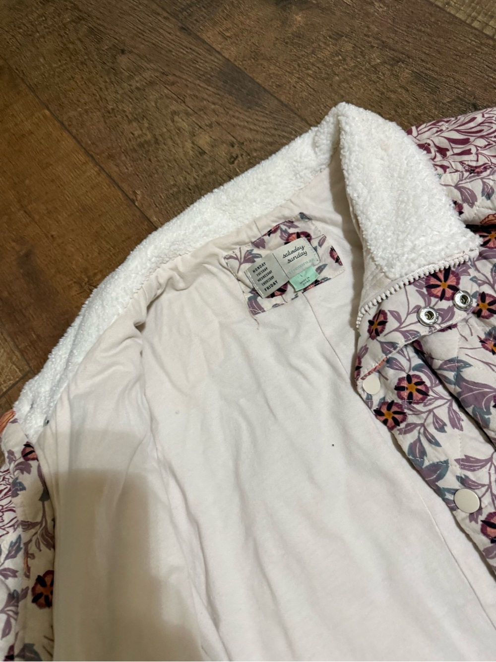Free People Quilted Floral Bomber Jacket - White, Pink, Peach with fur collar - Picture 2 of 2